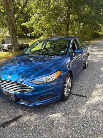 2017 Ford, dovoz USA — foto 10 z 12