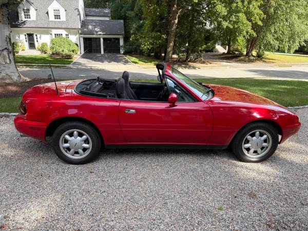 1990 Mazda, červená, dovoz USA — foto 4 z 12