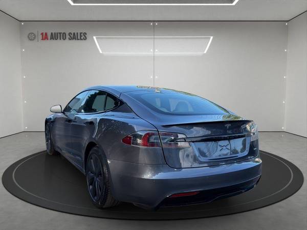 2022 Tesla, dovoz USA — foto 3 z 12