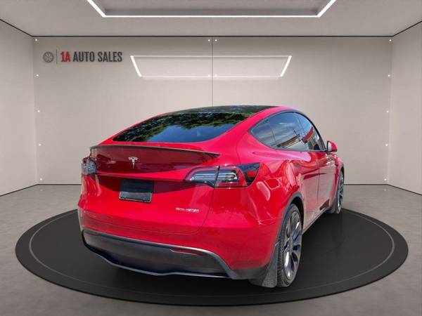2023 Tesla, dovoz USA — foto 5 z 12