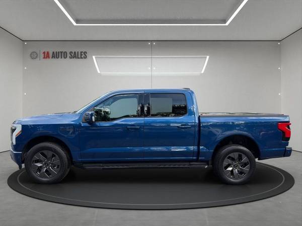 2022 Ford, dovoz USA — foto 2 z 12