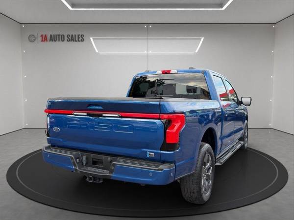 2022 Ford, dovoz USA — foto 5 z 12