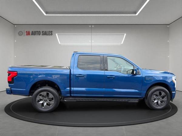 2022 Ford, dovoz USA — foto 6 z 12