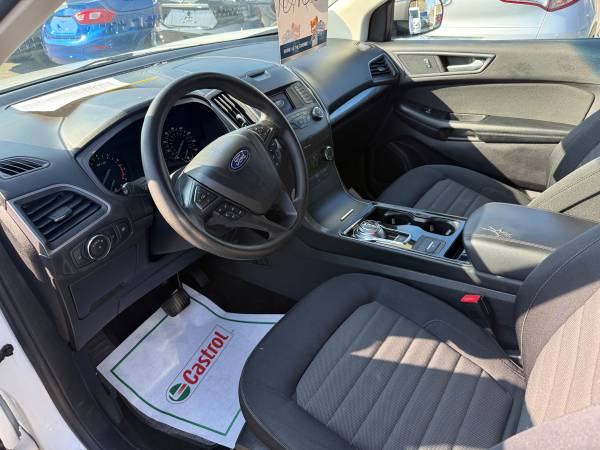 2019 Ford, dovoz USA — foto 5 z 12
