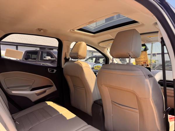 2019 Ford, dovoz USA — foto 6 z 12