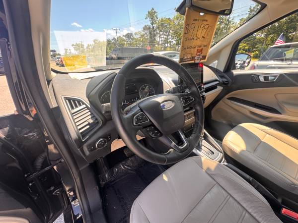 2019 Ford, dovoz USA — foto 9 z 12