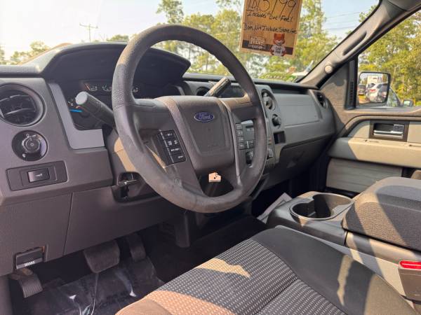 2014 Ford, dovoz USA — foto 6 z 12