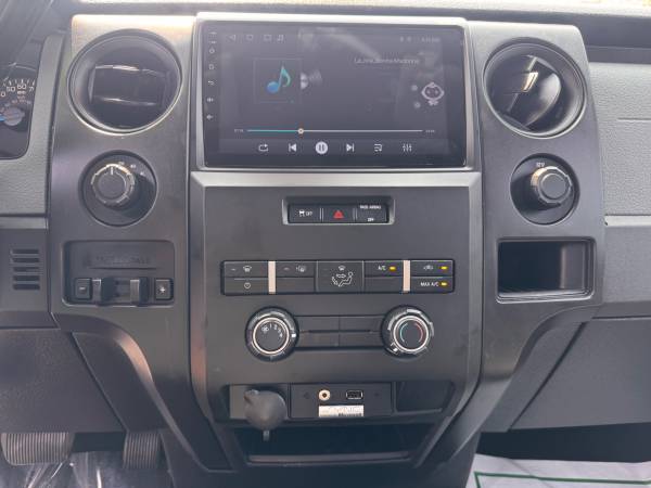 2014 Ford, dovoz USA — foto 9 z 12