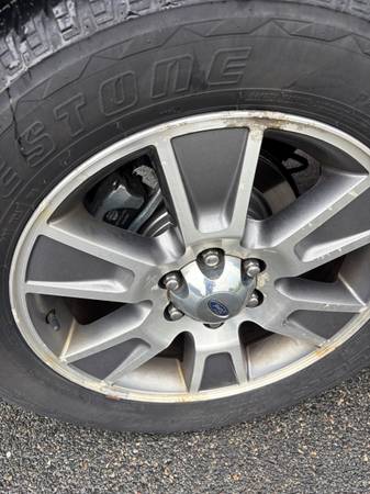2014 Ford, dovoz USA — foto 5 z 12