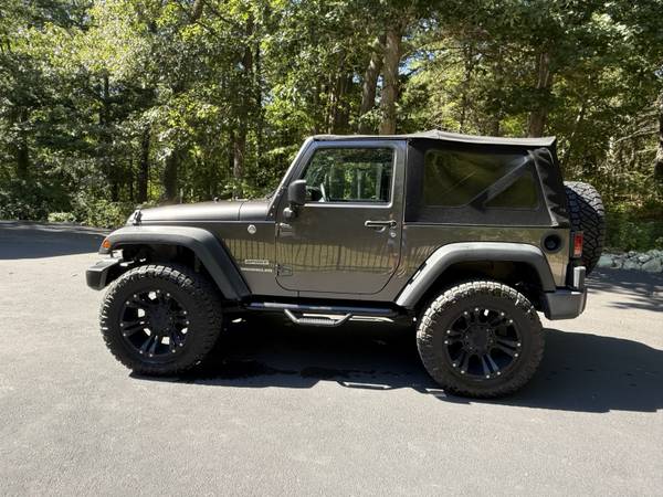 2016 Jeep, dovoz USA — foto 12 z 12