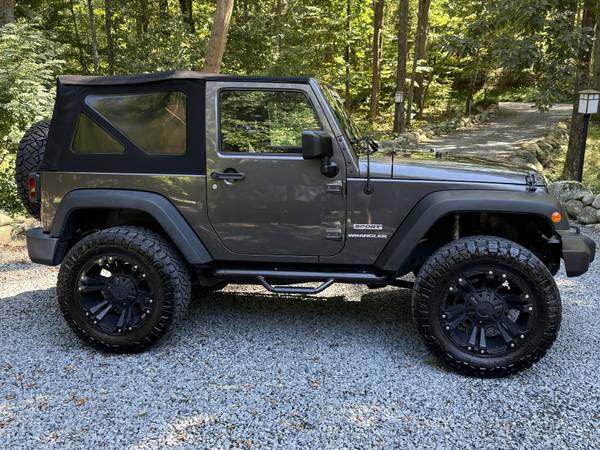 2016 Jeep, dovoz USA — foto 2 z 12