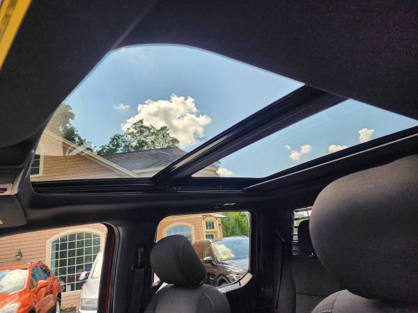 2019 Ford, dovoz USA — foto 12 z 12