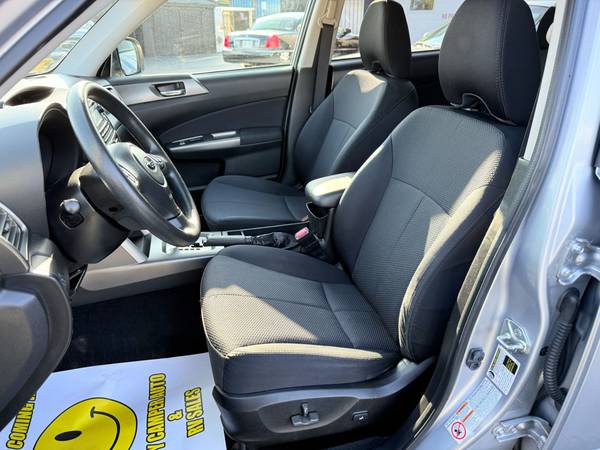 2012 Subaru, dovoz USA — foto 11 z 12