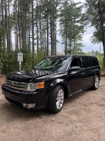 2010 Ford, dovoz USA — foto 3 z 6