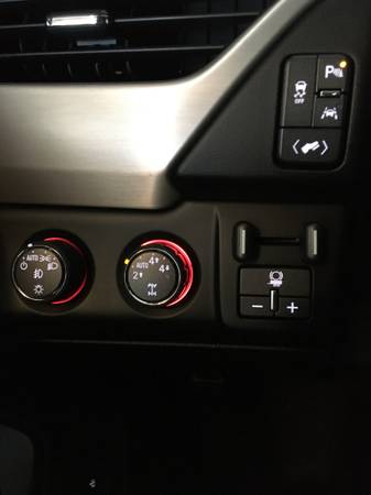 2016 GMC, dovoz USA — foto 12 z 12