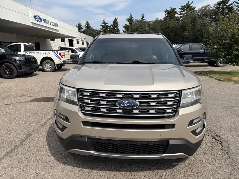 2017 Ford Explorer XLT| REMOTE START|, zlatá, 180 983 km, dovoz Kanada — foto 2 z 12