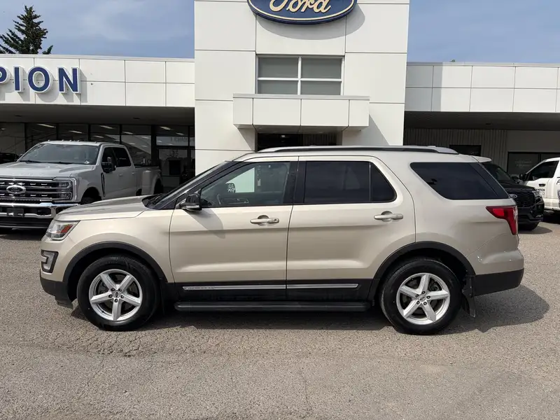 2017 Ford Explorer XLT| REMOTE START|, zlatá, 180 983 km, dovoz Kanada — foto 6 z 12