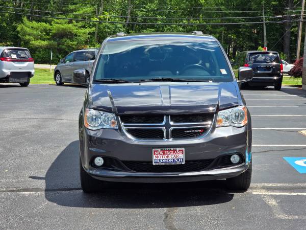 2017 Dodge, dovoz USA — foto 7 z 12