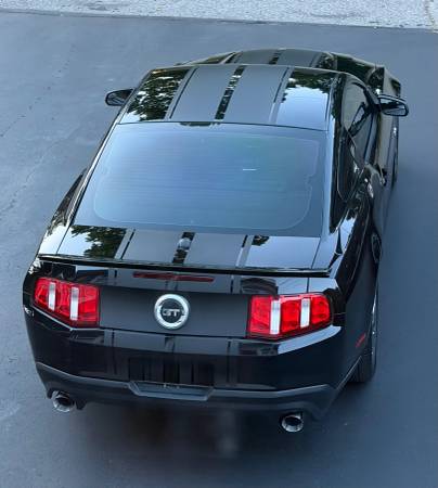 2012 Mustang, dovoz USA — foto 3 z 6