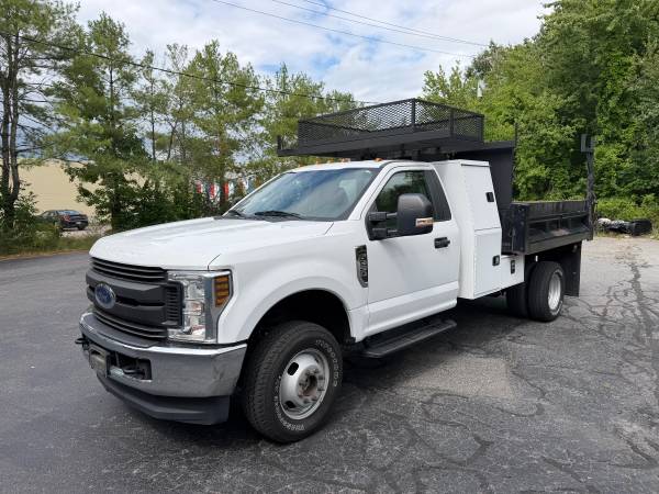 2018 Ford, dovoz USA — foto 2 z 9