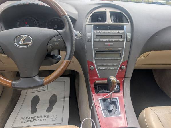 2008 Lexus, dovoz USA — foto 10 z 12