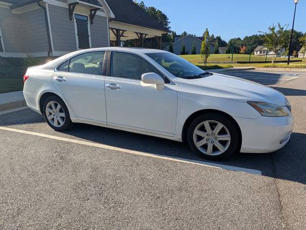 2008 Lexus, dovoz USA — foto 2 z 12