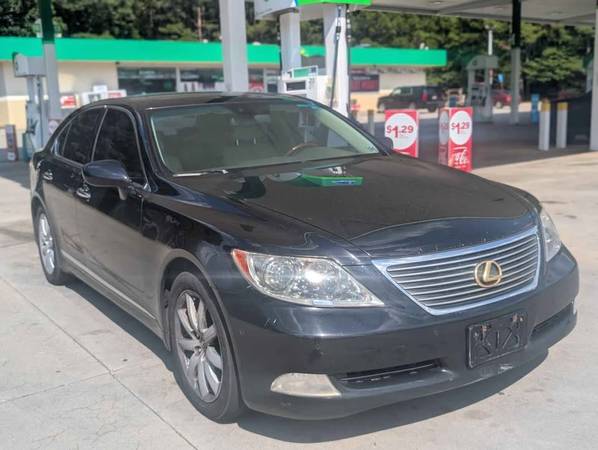 2008 Lexus, dovoz USA — foto 1