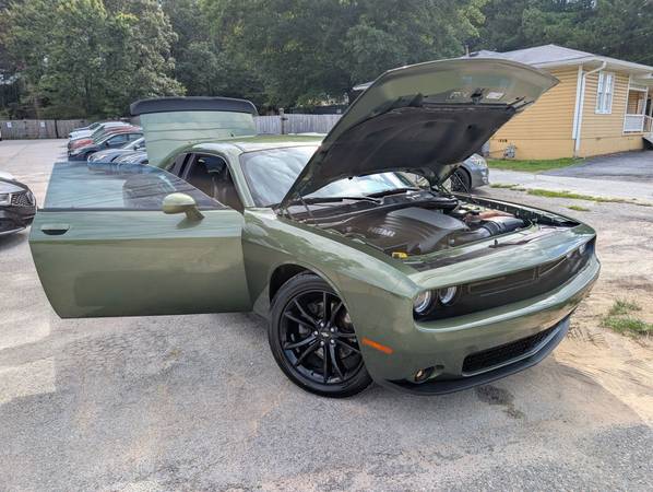 2018 Dodge, dovoz USA — foto 11 z 12