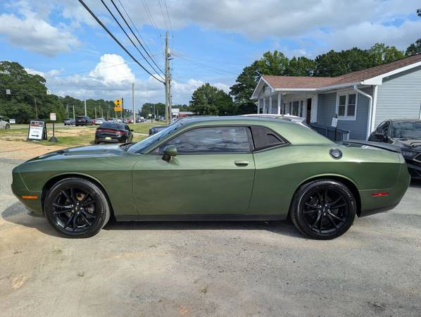 2018 Dodge, dovoz USA — foto 2 z 12