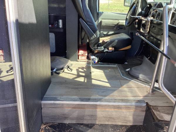 2013 Ford, dovoz USA — foto 4 z 9