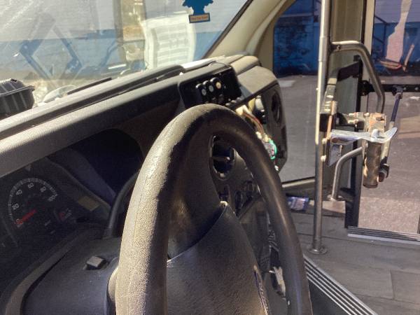 2013 Ford, dovoz USA — foto 5 z 9