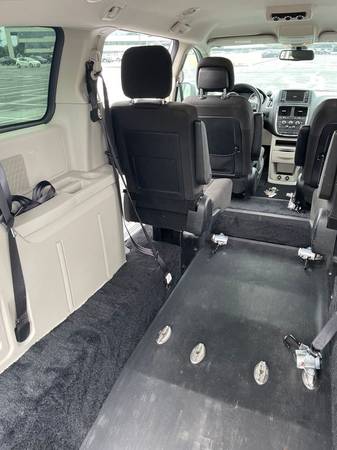 2020 Dodge, dovoz USA — foto 3 z 12