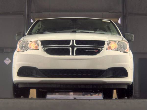 2019 Dodge, dovoz USA — foto 8 z 12