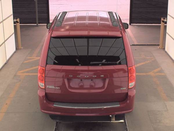 2013 Dodge, dovoz USA — foto 5 z 12