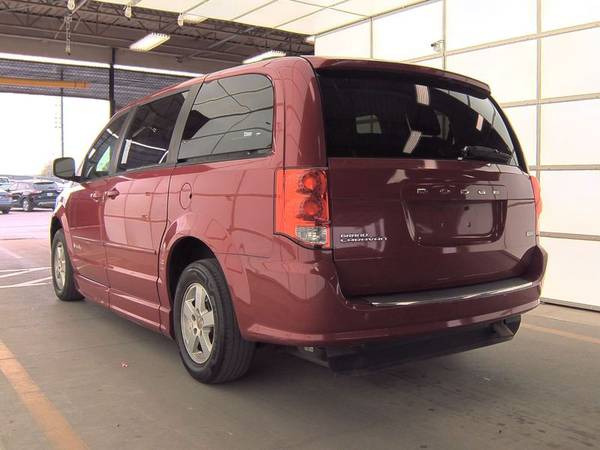 2013 Dodge, dovoz USA — foto 6 z 12