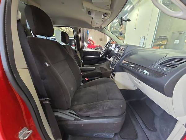 2013 Dodge, dovoz USA — foto 8 z 12