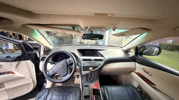 2012 Lexus, dovoz USA — foto 11 z 12