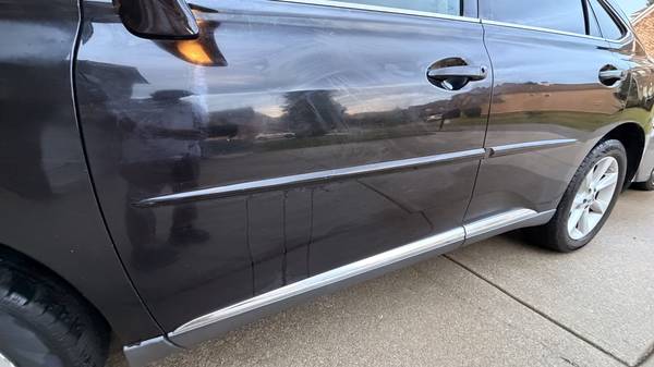 2012 Lexus, dovoz USA — foto 9 z 12