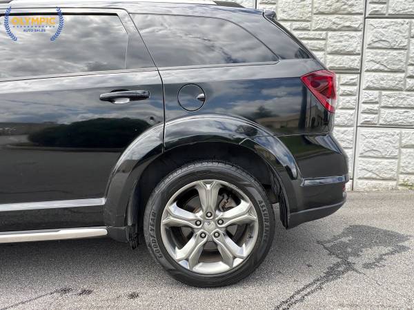2016 Dodge, dovoz USA — foto 9 z 12