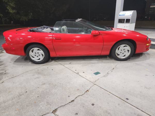 Camaro, dovoz USA — foto 2 z 12