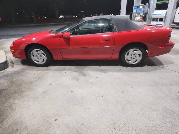 Camaro, dovoz USA — foto 6 z 12