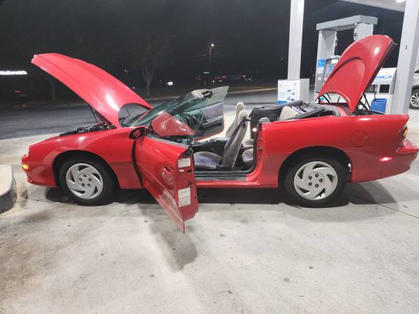 Camaro, dovoz USA — foto 9 z 12
