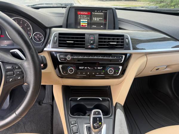 2018 BMW, dovoz USA — foto 12 z 12