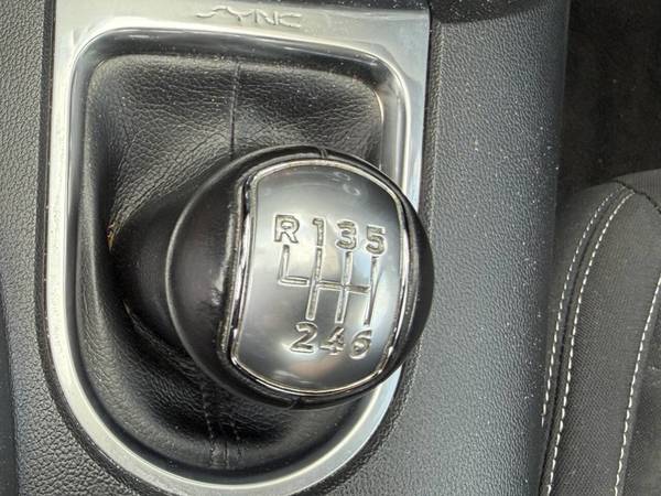 2018 Ford, dovoz USA — foto 12 z 12