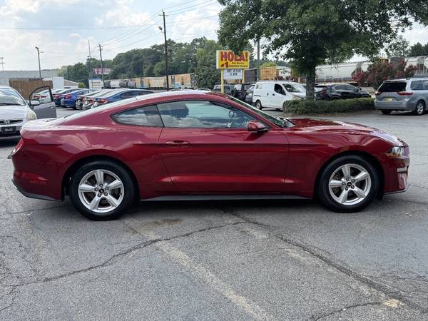 2018 Ford, dovoz USA — foto 8 z 12