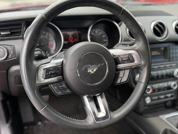 2018 Ford, dovoz USA — foto 9 z 12