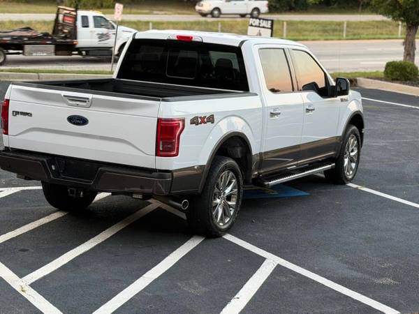 2017 Ford, dovoz USA — foto 4 z 8