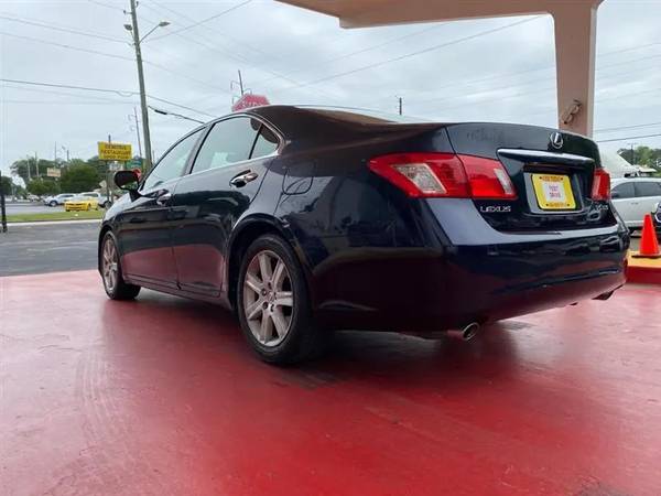 2007 Lexus, dovoz USA — foto 9 z 12