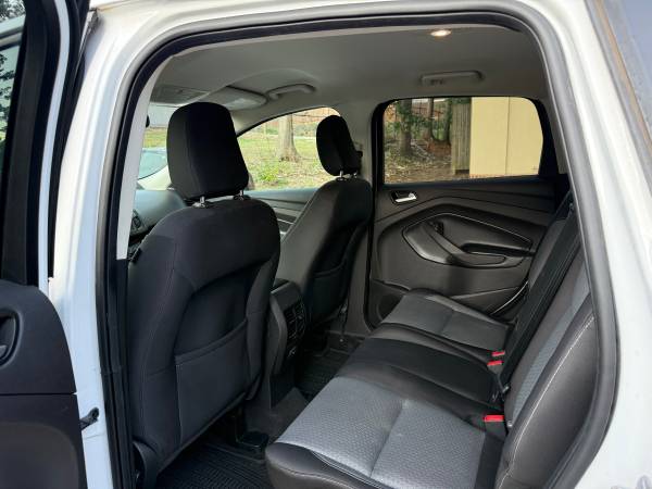 2019 Ford, dovoz USA — foto 10 z 12