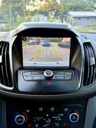 2019 Ford, dovoz USA — foto 12 z 12